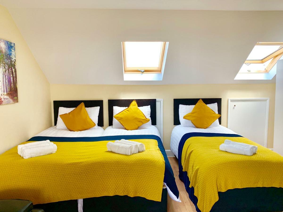 London Studio Apartments, Private Bathrooms And Parking Илфорд Экстерьер фото